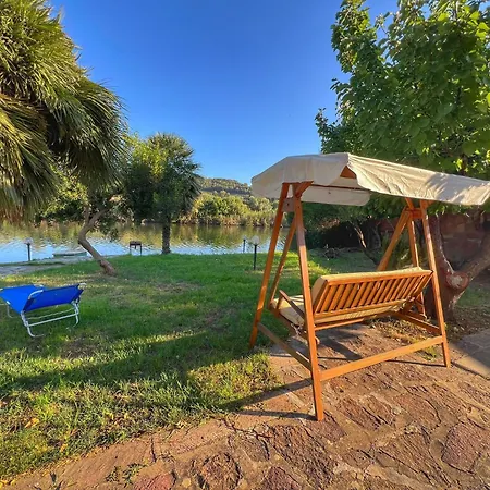 Hébergement de vacances Exclusive Riverside House In The Center Of - Private Garden And Parking