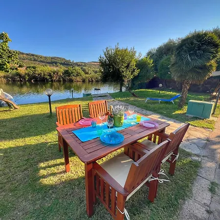 Exclusive Riverside House In The Center Of - Private Garden And Parking
