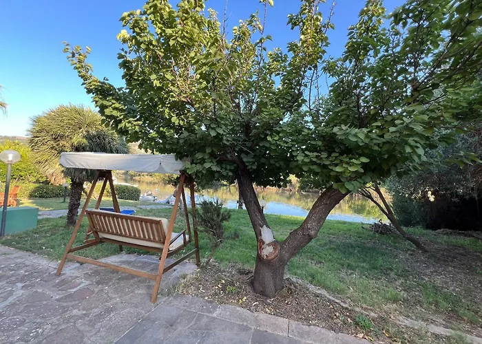 Hébergement de vacances Exclusive Riverside House In The Center Of - Private Garden And Parking